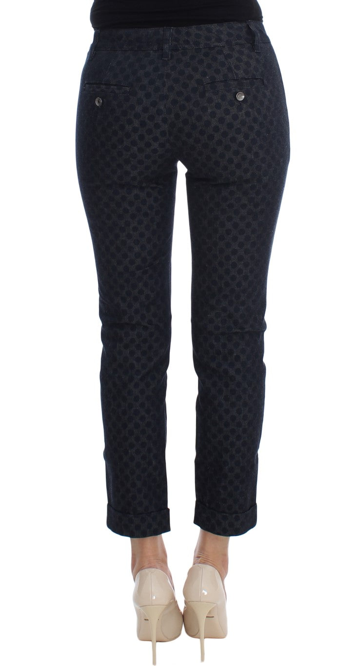Vaqueros capri ajustados con lunares