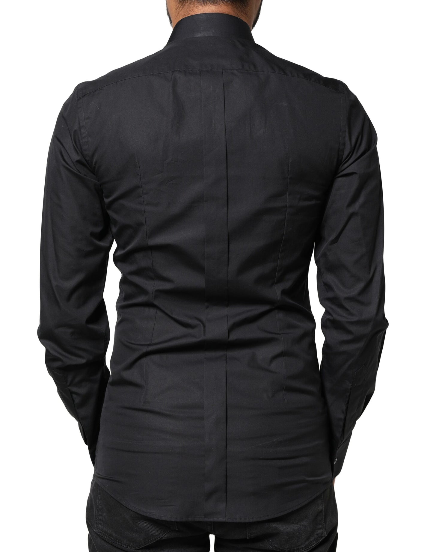 Camisa formal con bordado de amor negro dorado