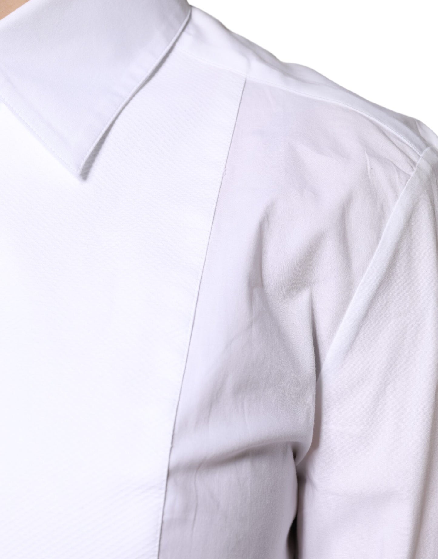 Vestido camisero de algodón blanco con cuello