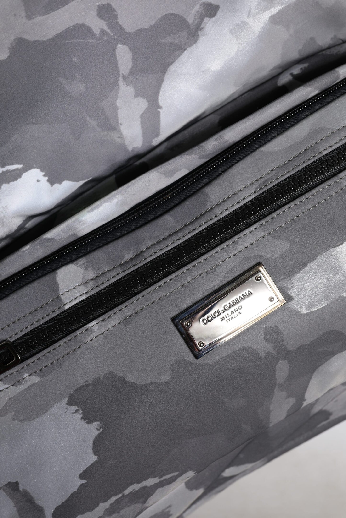 Bolso tote de algodón con múltiples compartimentos y estampado de camuflaje gris