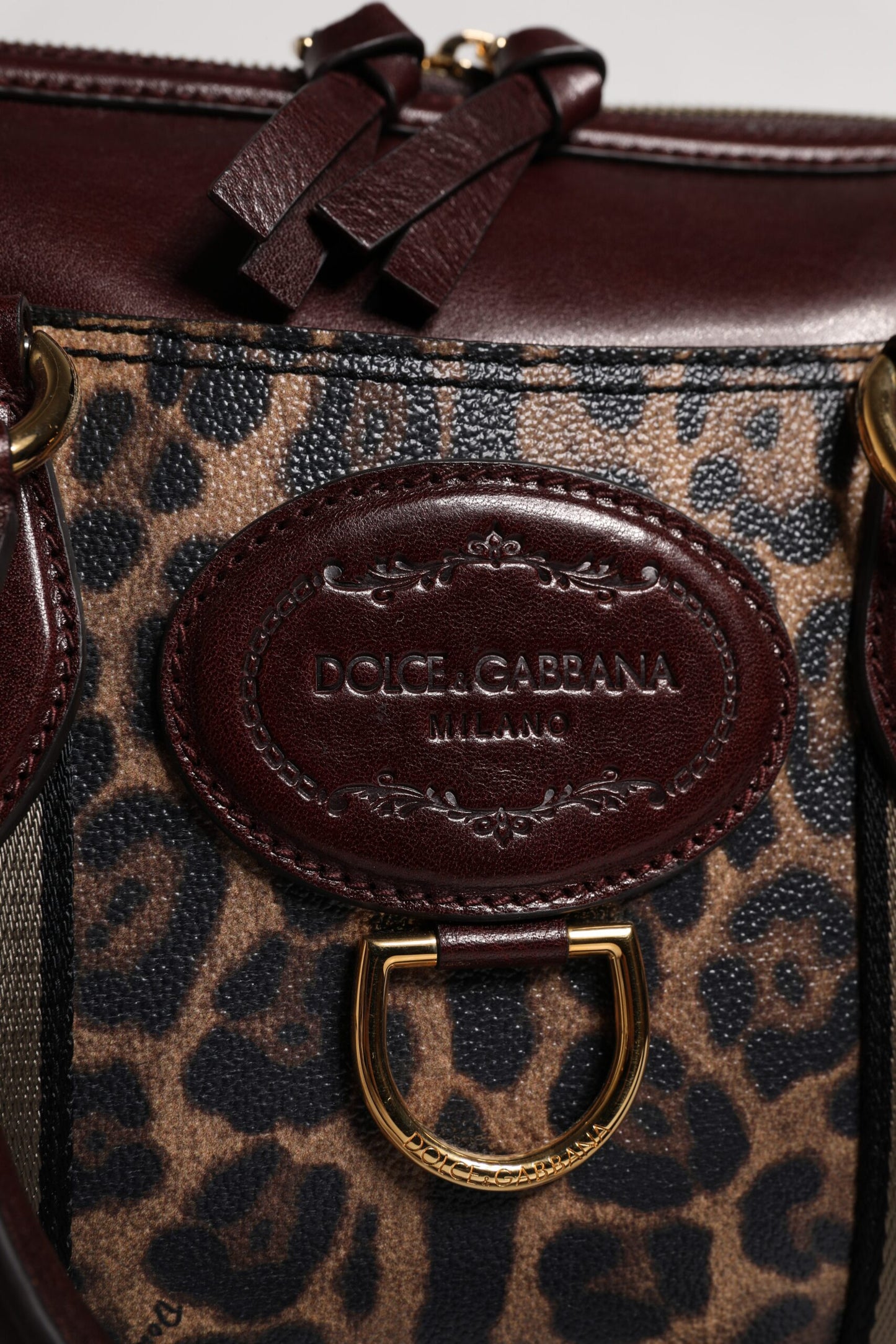 Bolso de lona con correa de hombro de piel de leopardo marrón