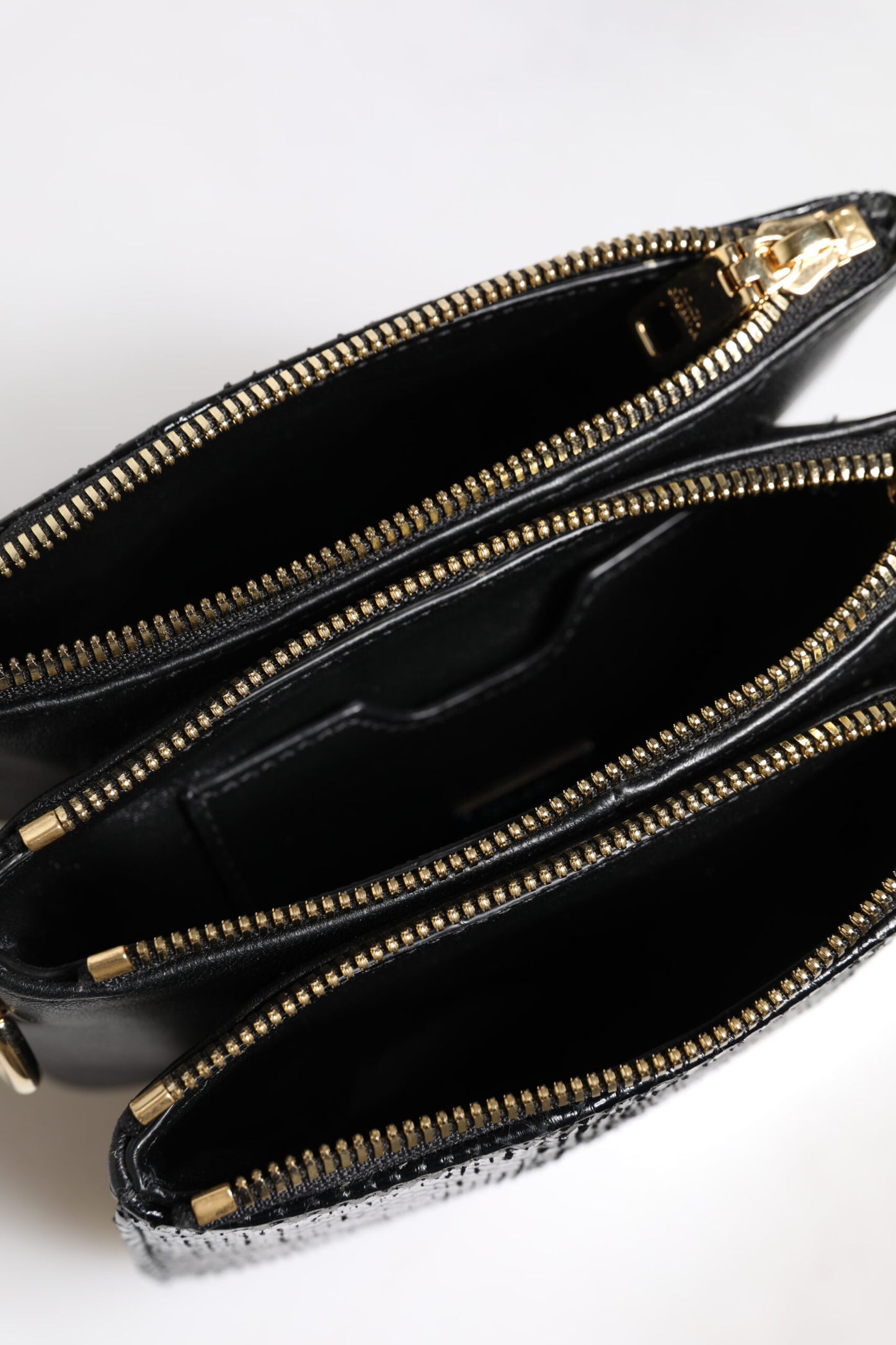 Pochette bandoulière en cuir exotique noir
