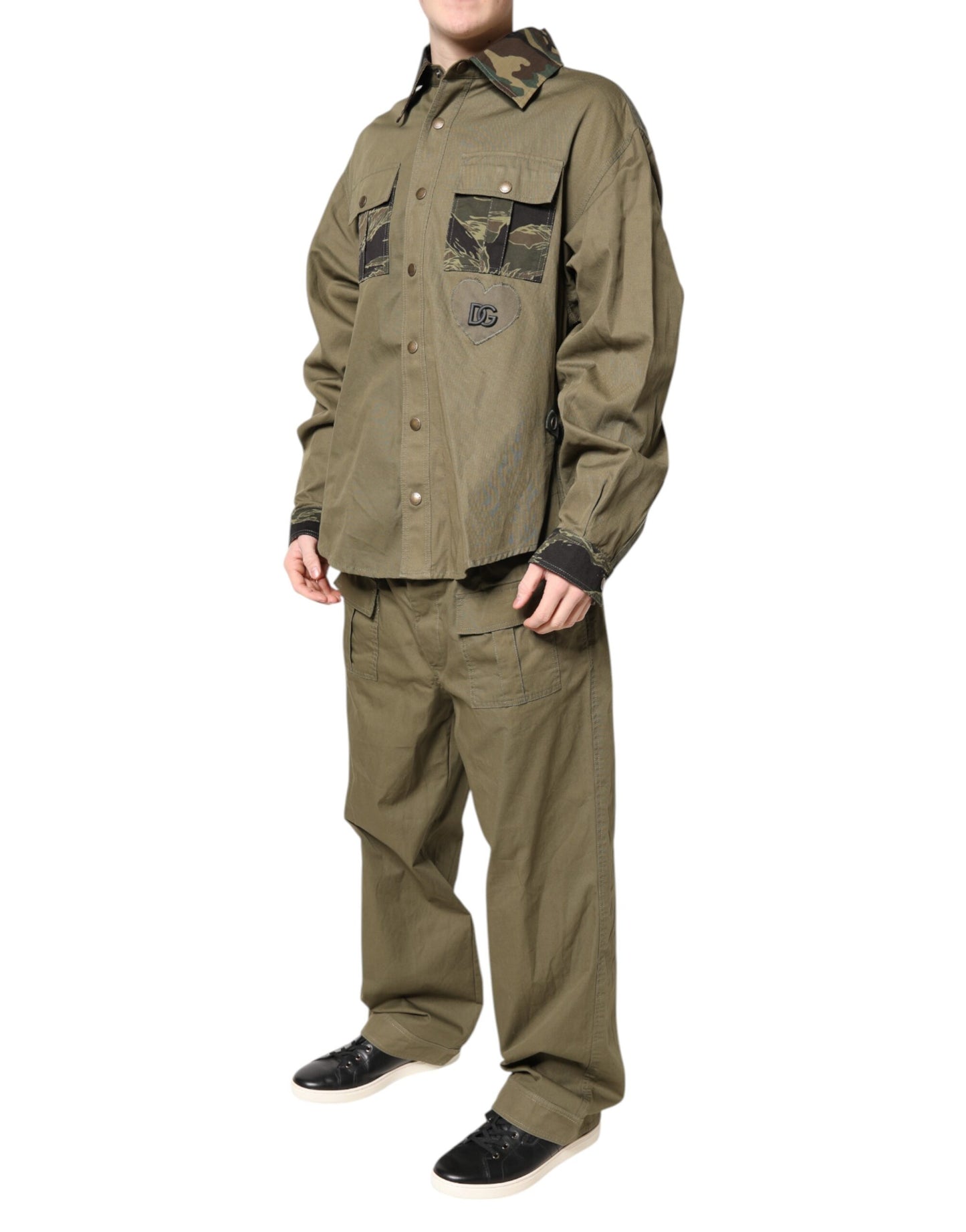 Conjunto casual de camisa y pantalón de algodón elástico marrón
