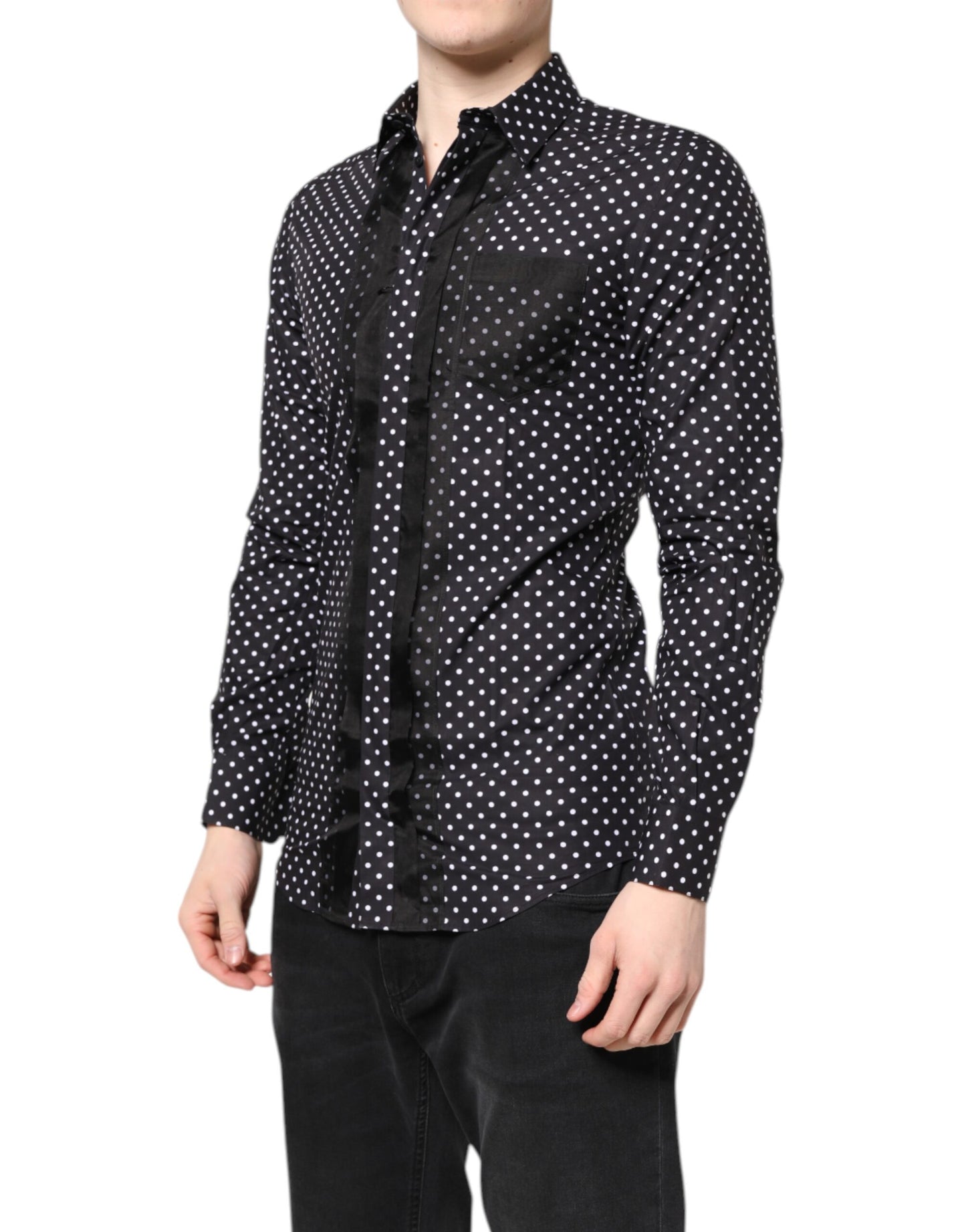 Camisa formal dorada de manga larga con lunares negros