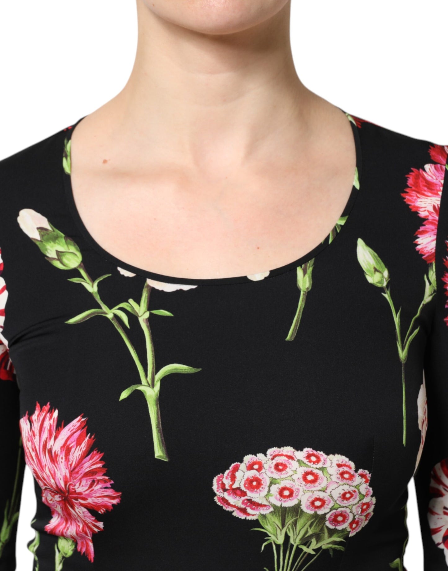 Blusa de manga larga con estampado floral negro para mujer
