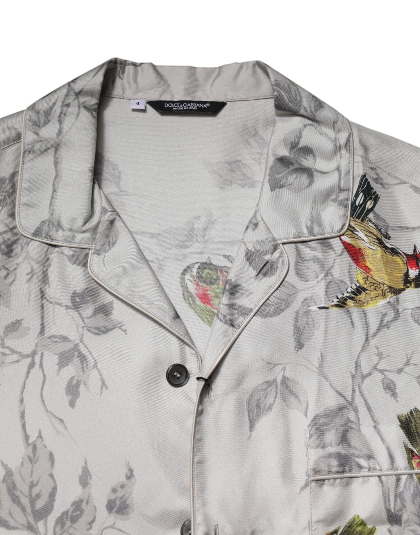 Chemise boutonnée en soie imprimée multicolore