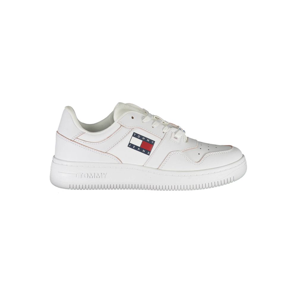 Zapatillas blancas de piel para mujer
