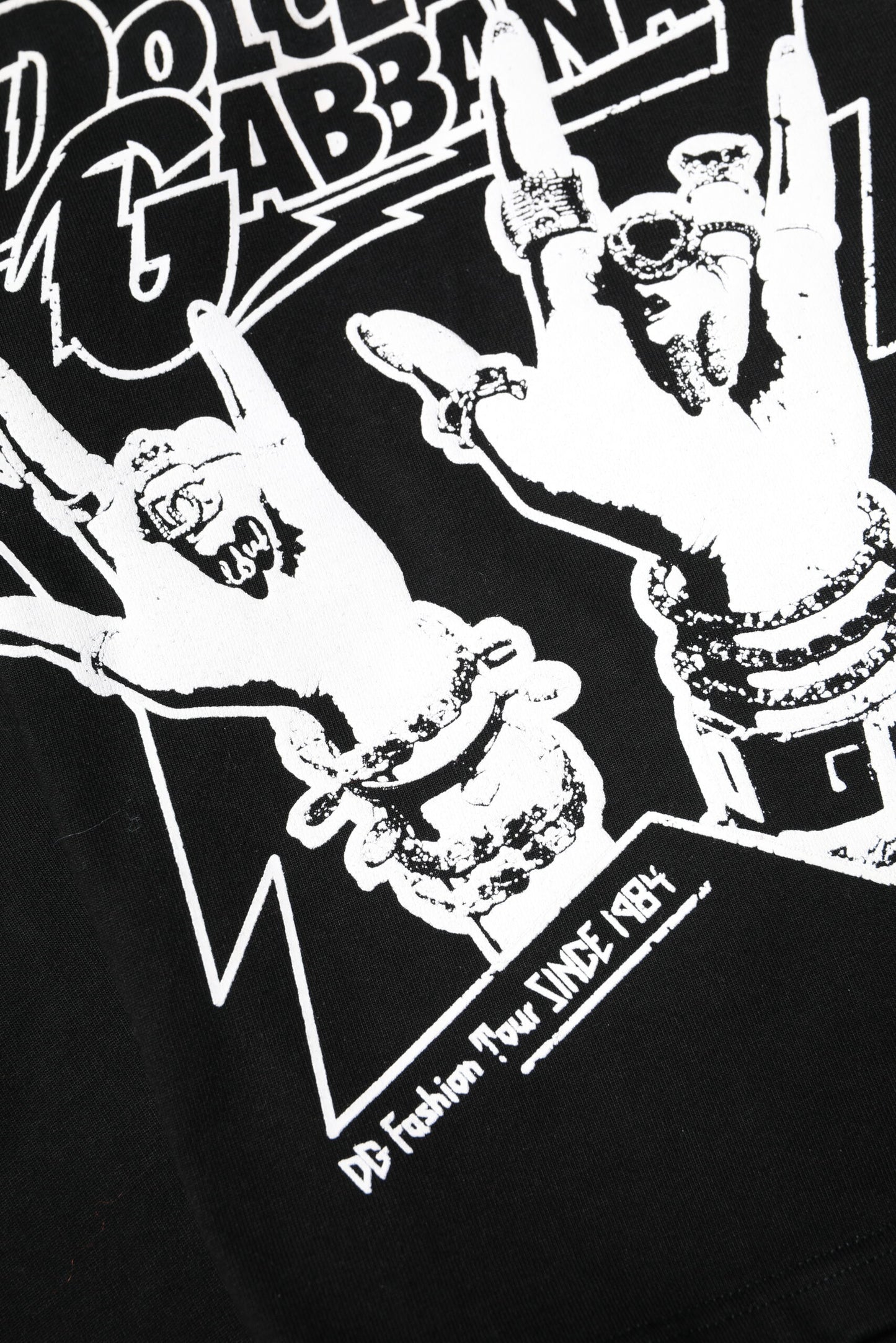 Camiseta de manga corta estampada de algodón negro
