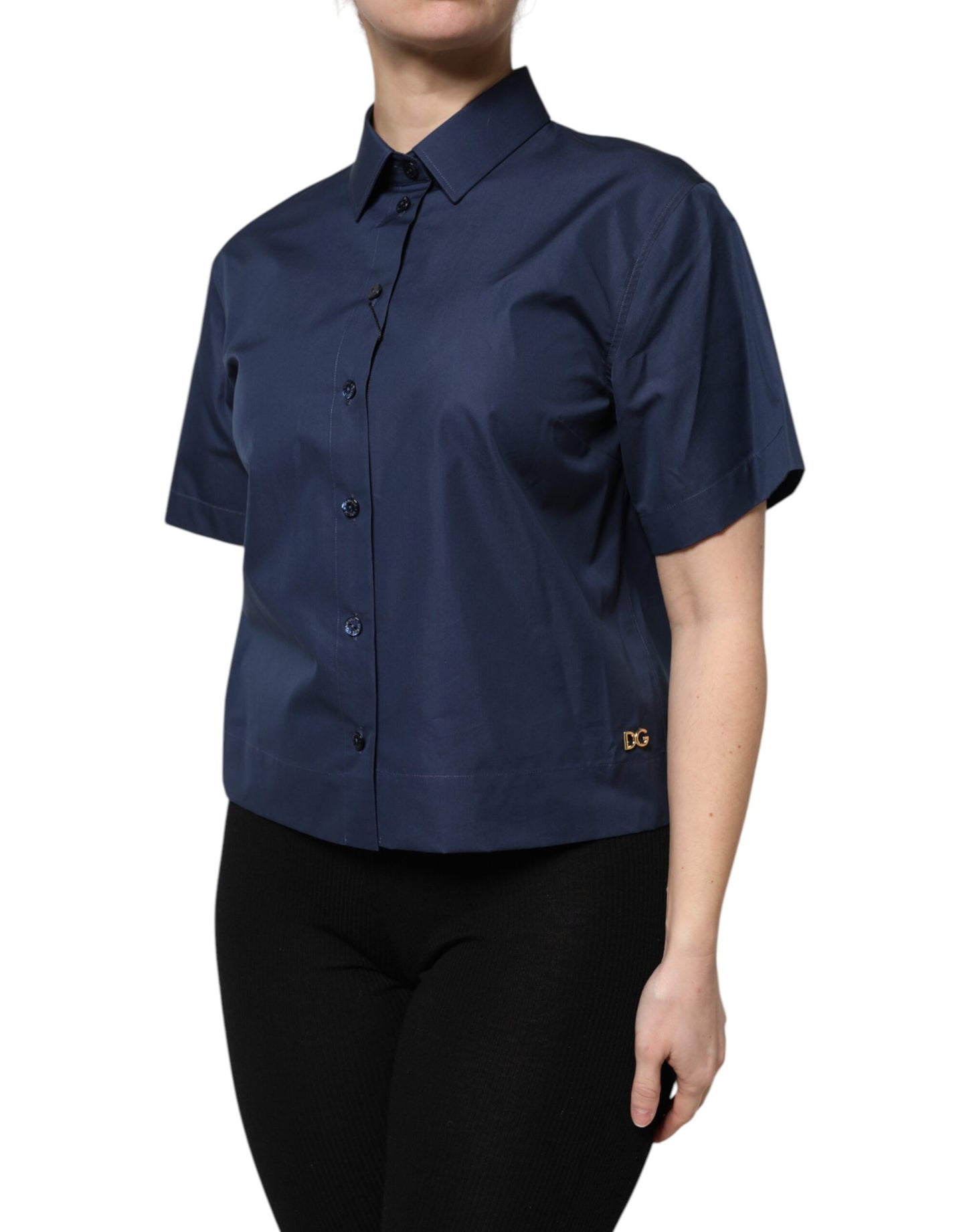Blusa de algodón azul de manga corta con botones