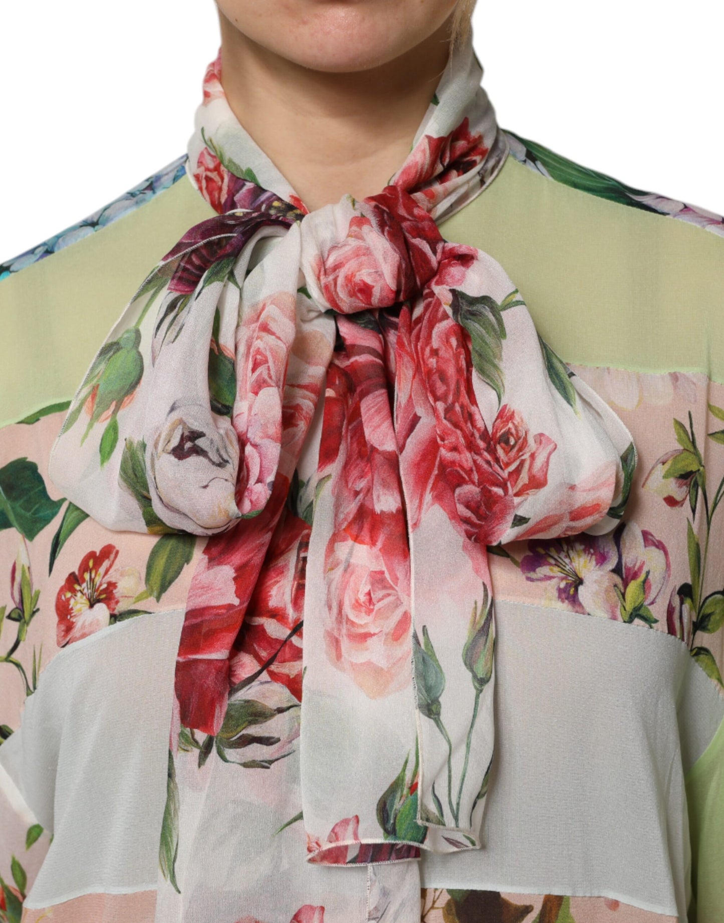 Top de manga larga con patchwork floral multicolor