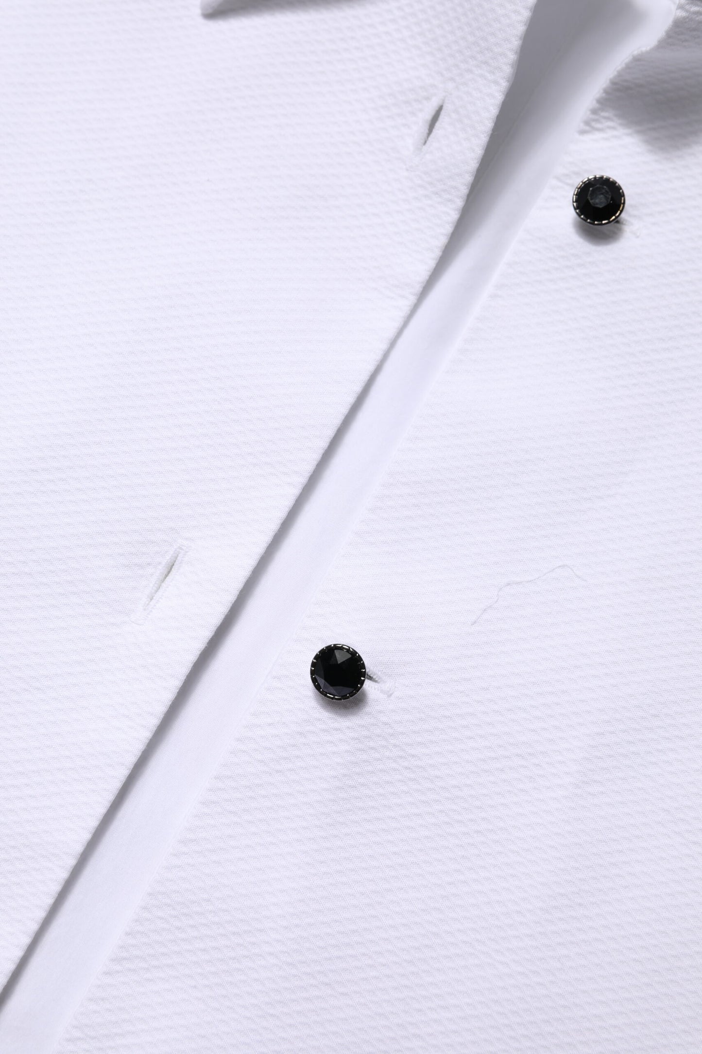 Polo de algodón blanco de manga corta con cuello