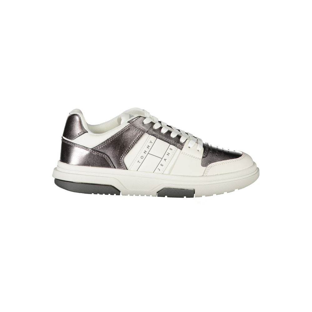 Zapatillas blancas de polietileno para mujer