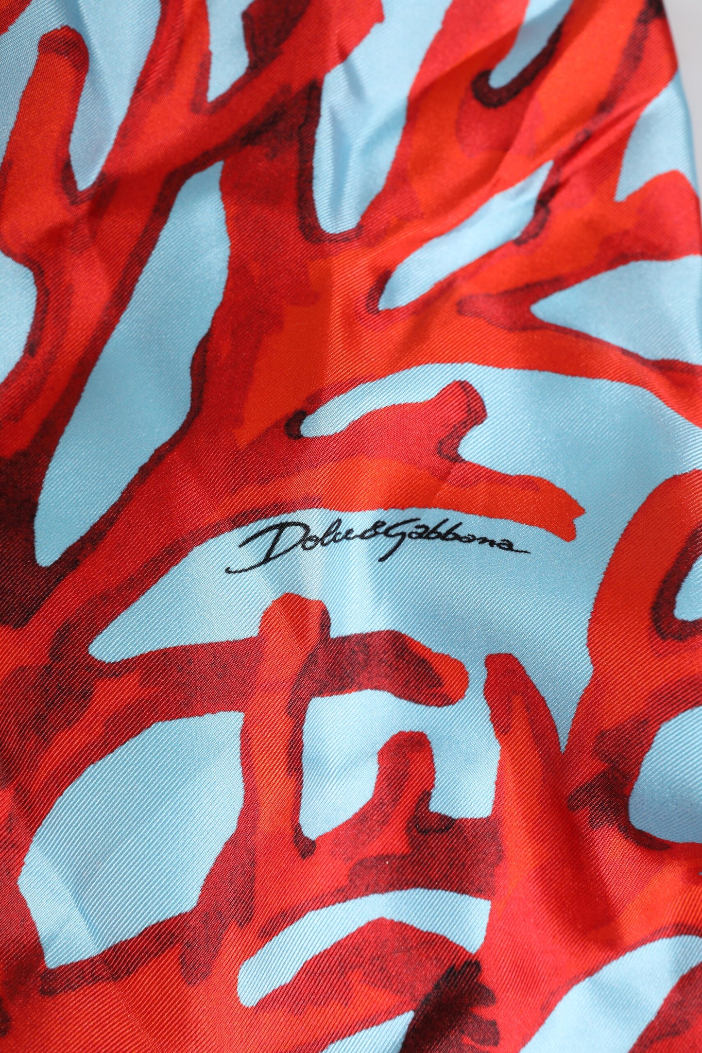 Chaqueta tipo bata cruzada con estampado de coral rojo y azul