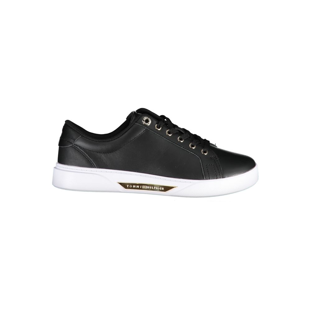 Zapatillas deportivas de piel negra para mujer
