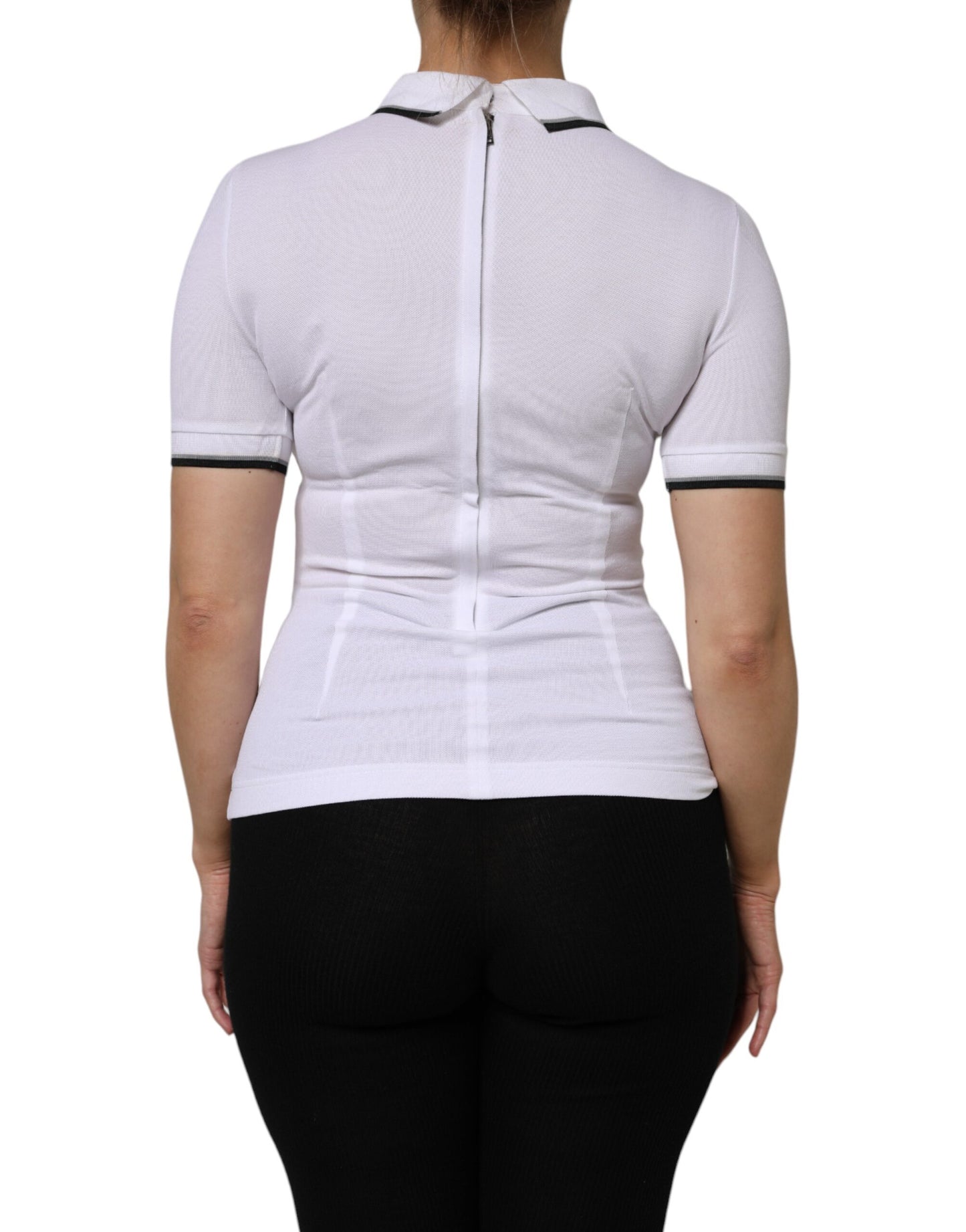 Polo de algodón blanco de manga corta con cuello