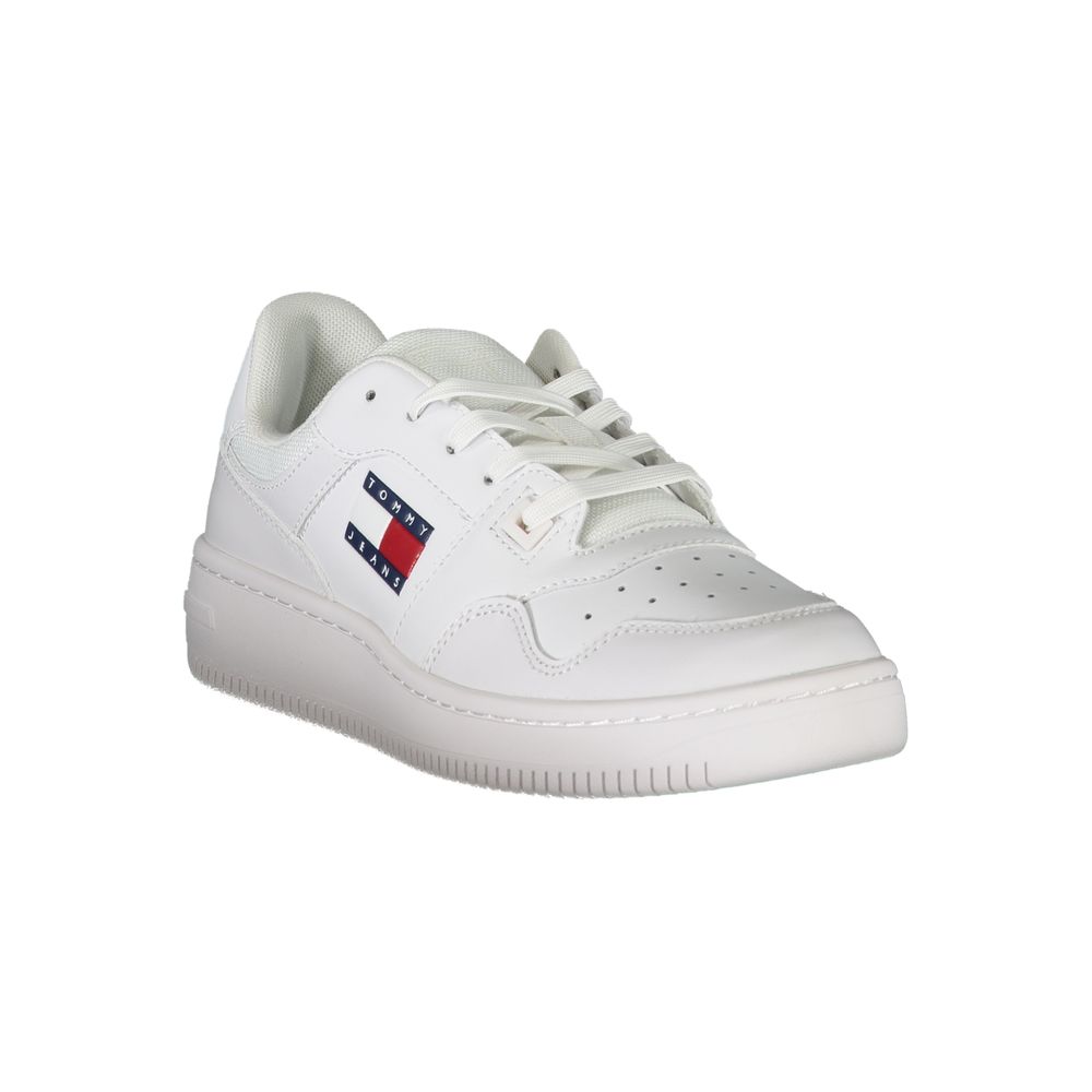 Zapatillas blancas de piel para mujer