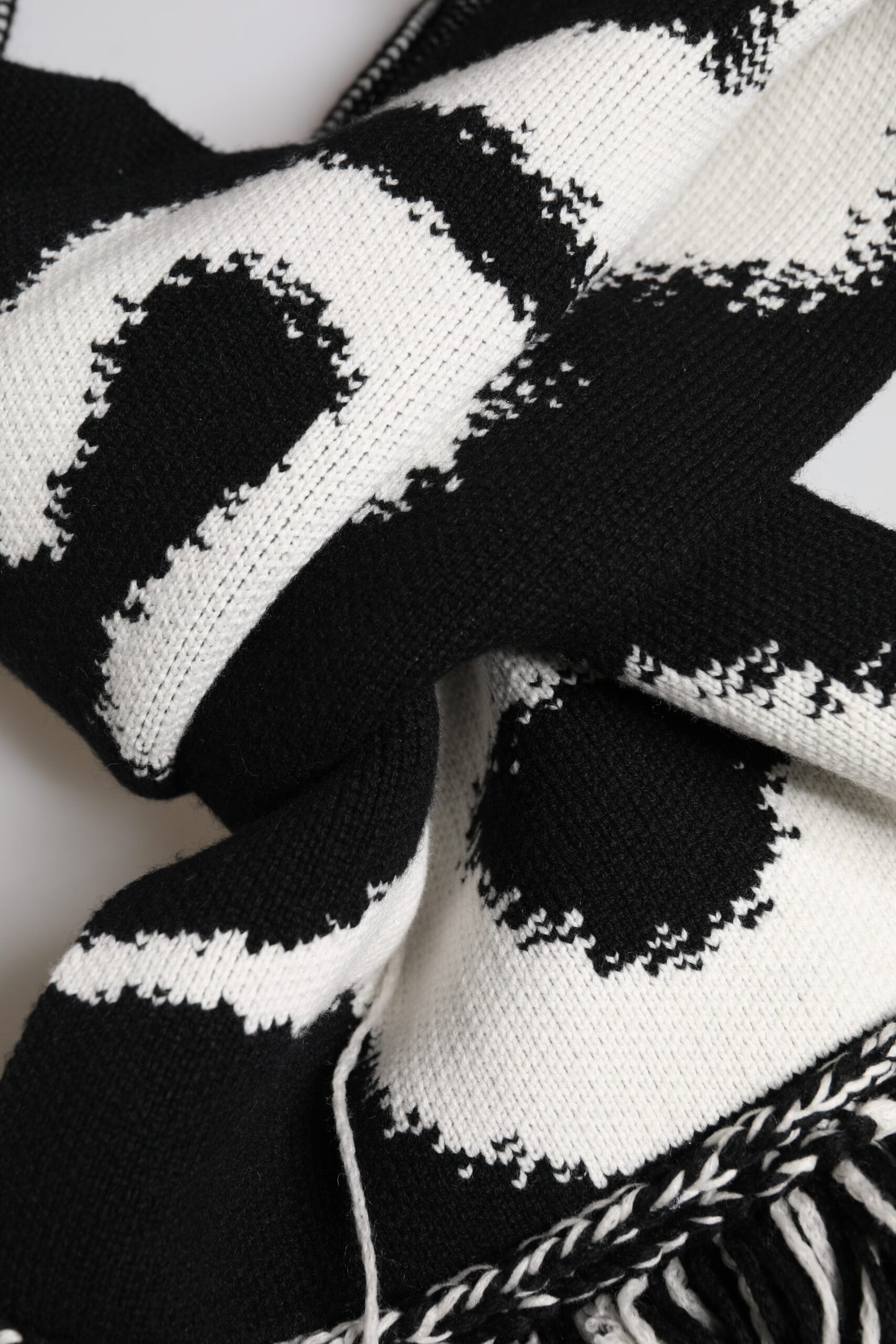 Bufanda tipo chal con logotipo negro para hombre