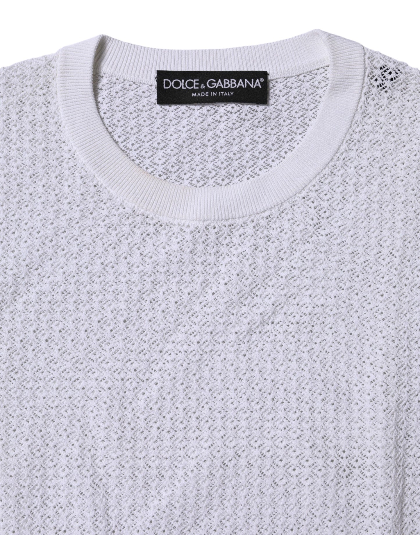 Top tipo jersey blanco de cuello redondo y manga larga