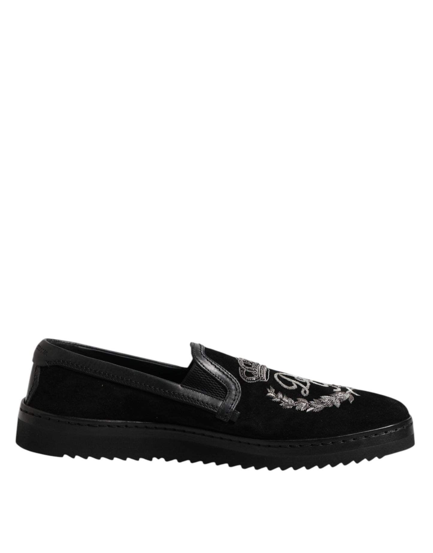 Mocasines negros con corona bordada