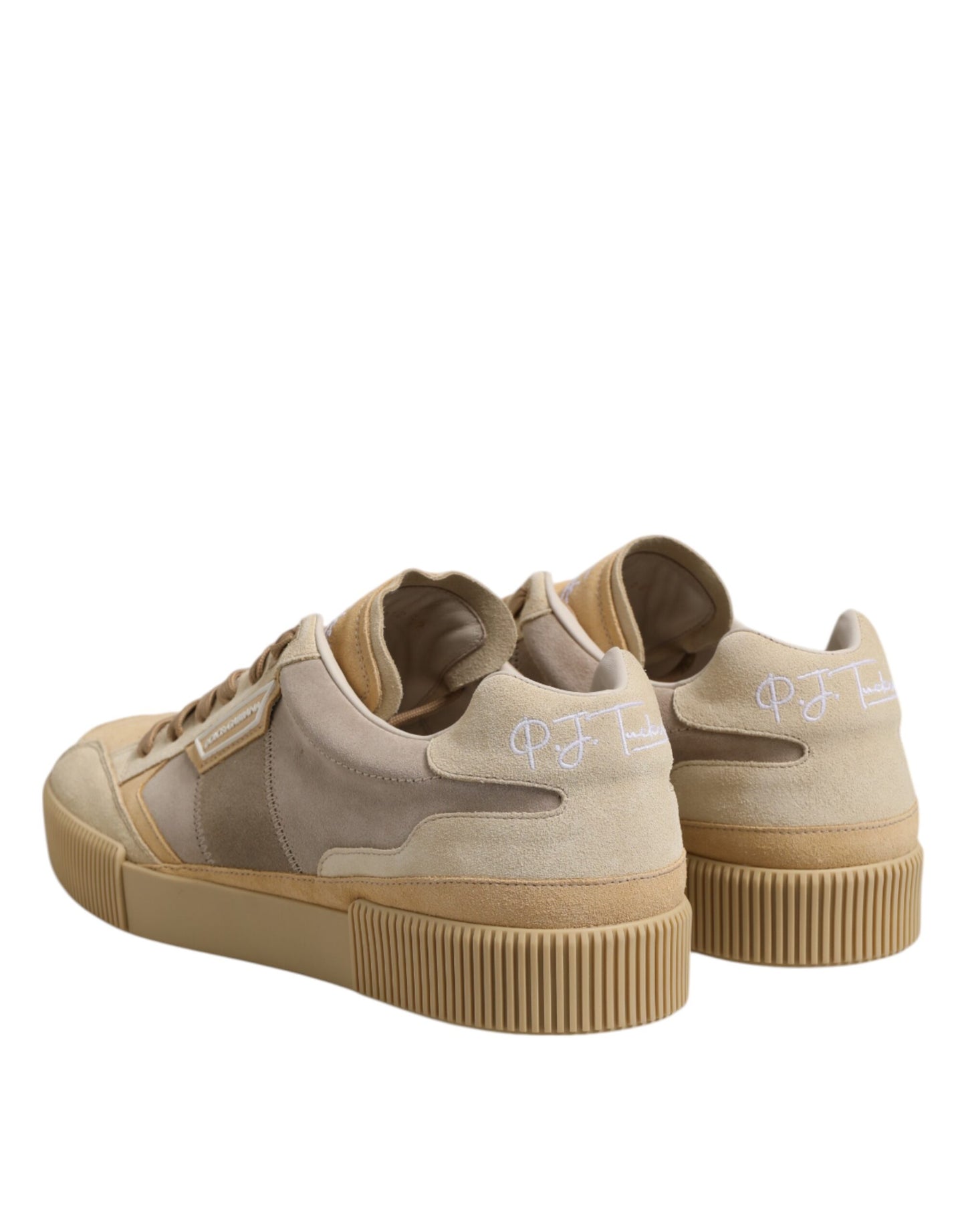 Zapatillas bajas de cuero beige con cordones