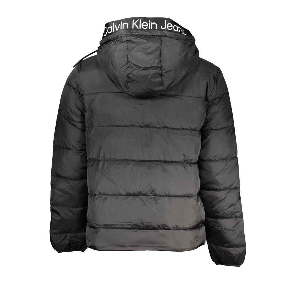 Chaqueta de poliéster negra