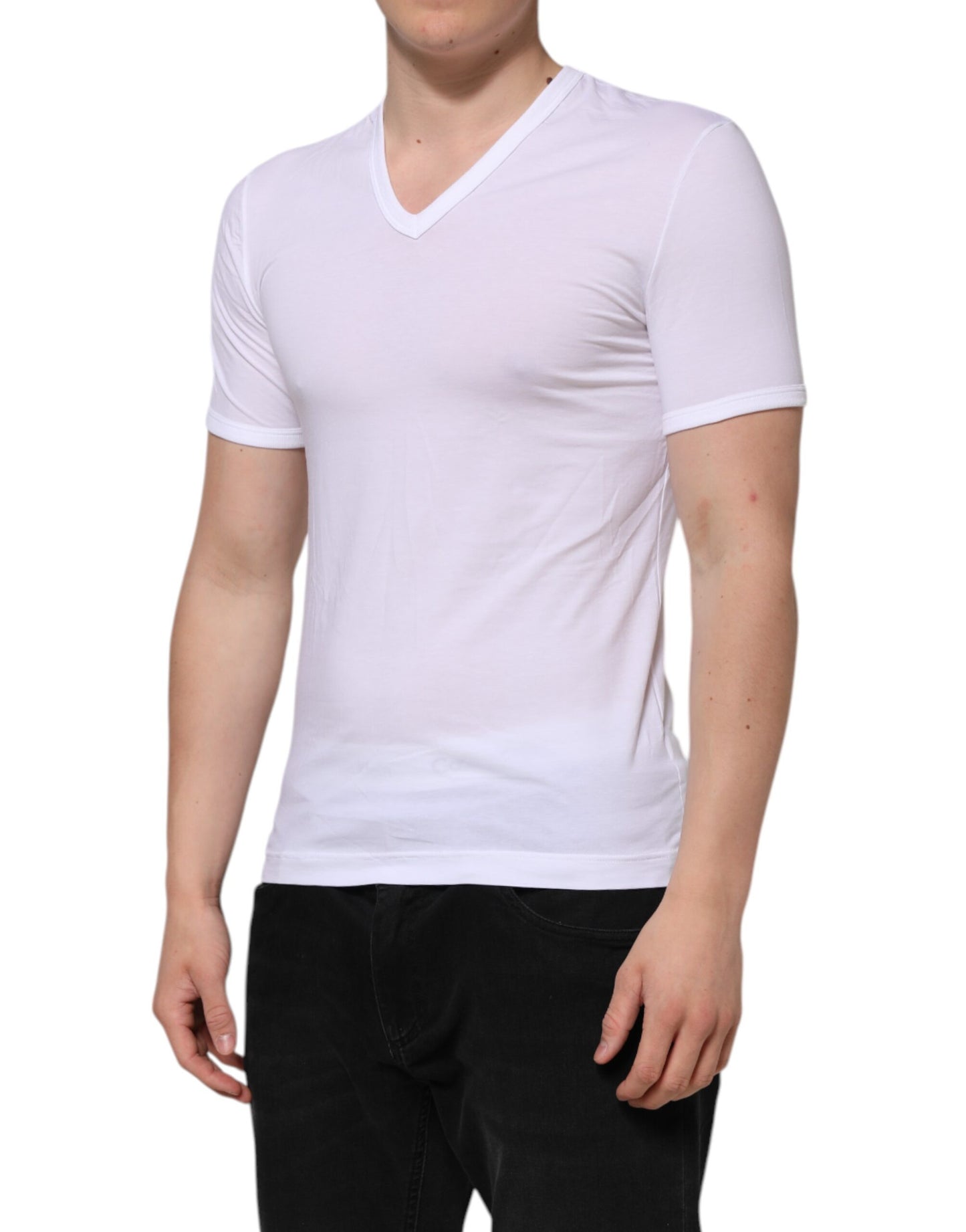 T-shirt blanc à manches courtes et col en V