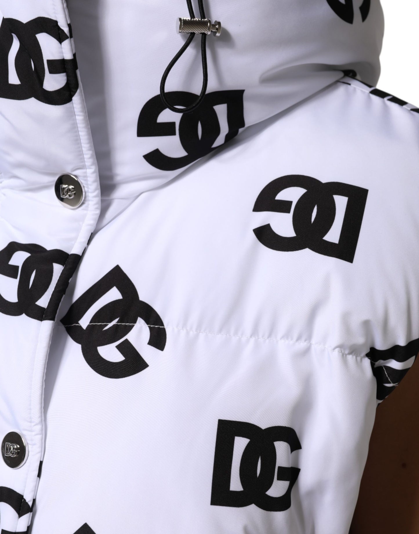 Chaqueta acolchada de poliéster DG Mania blanca y negra