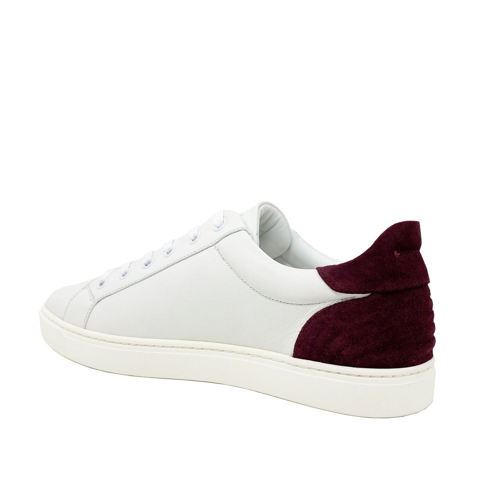 Zapatillas de cuero con logotipo