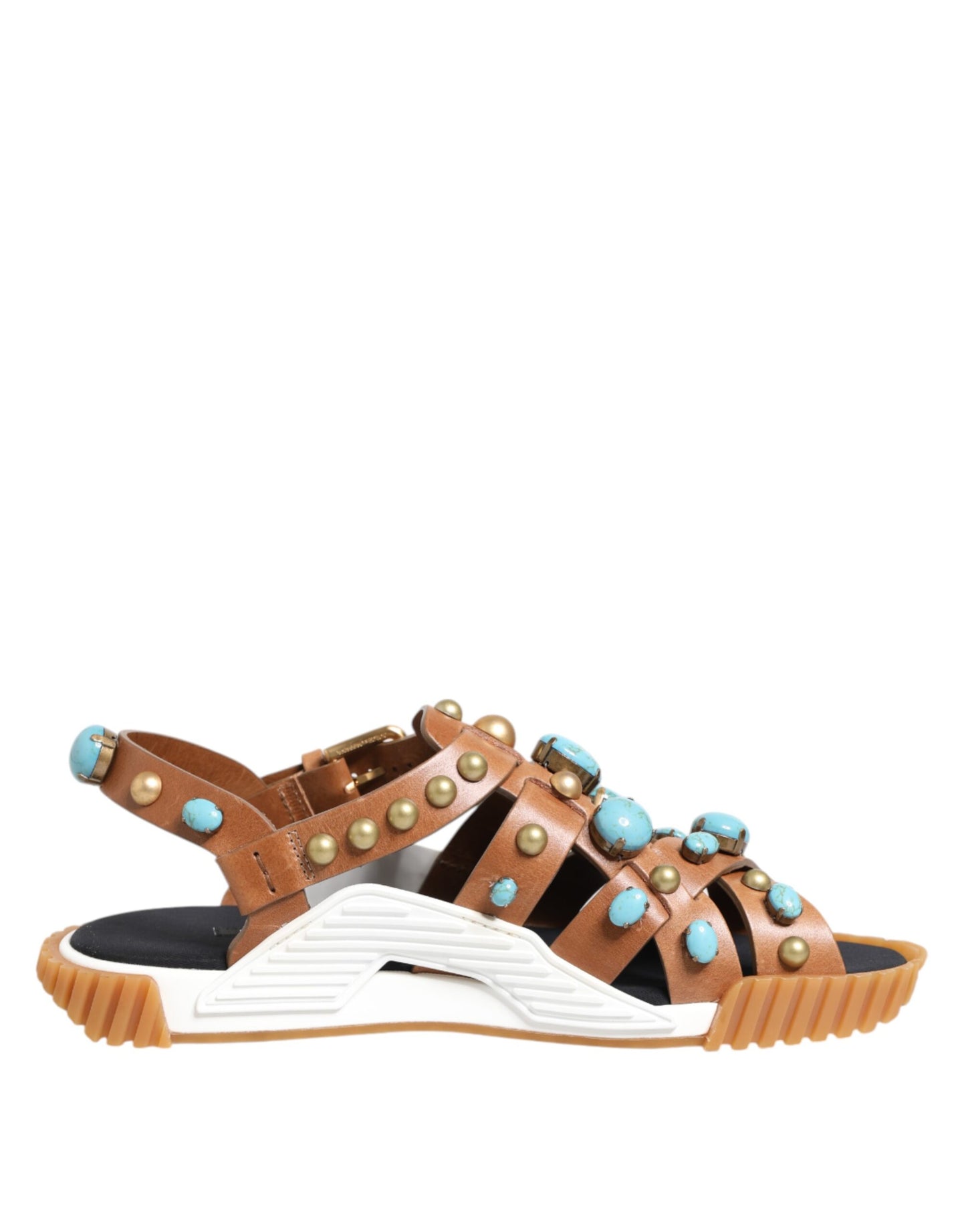 Sandalias de piel marrón con tachuelas