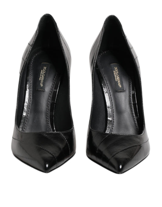 Zapatos de tacón alto de aguja de cuero negro