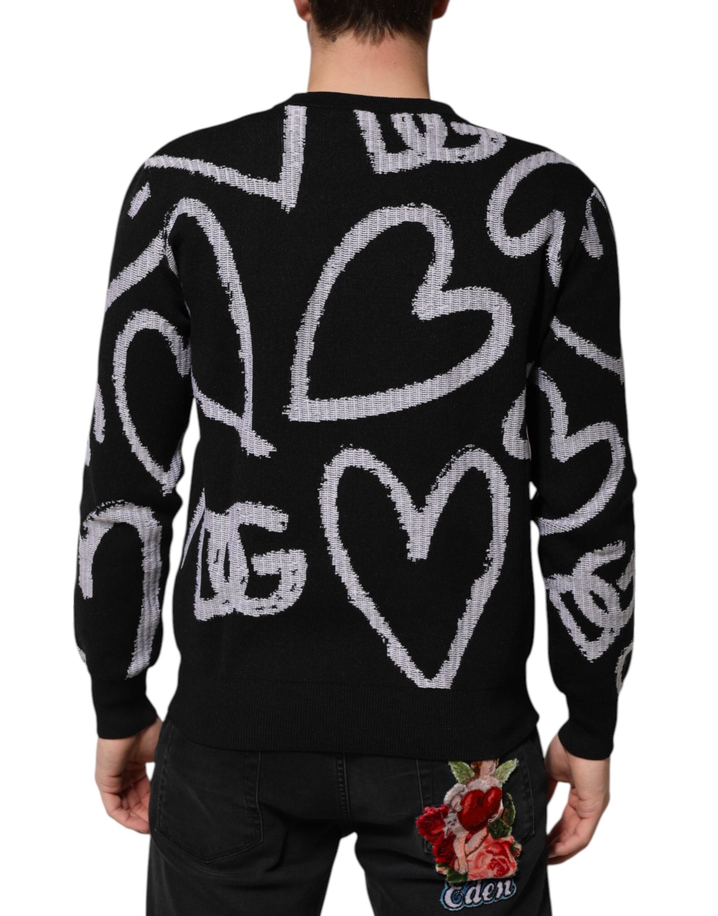 Suéter negro de nailon y lana con estampado de corazones