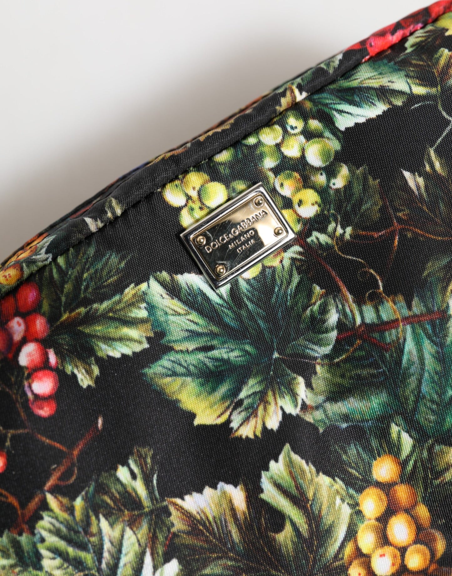 Pochette à imprimé raisin multicolore avec logo et plaque