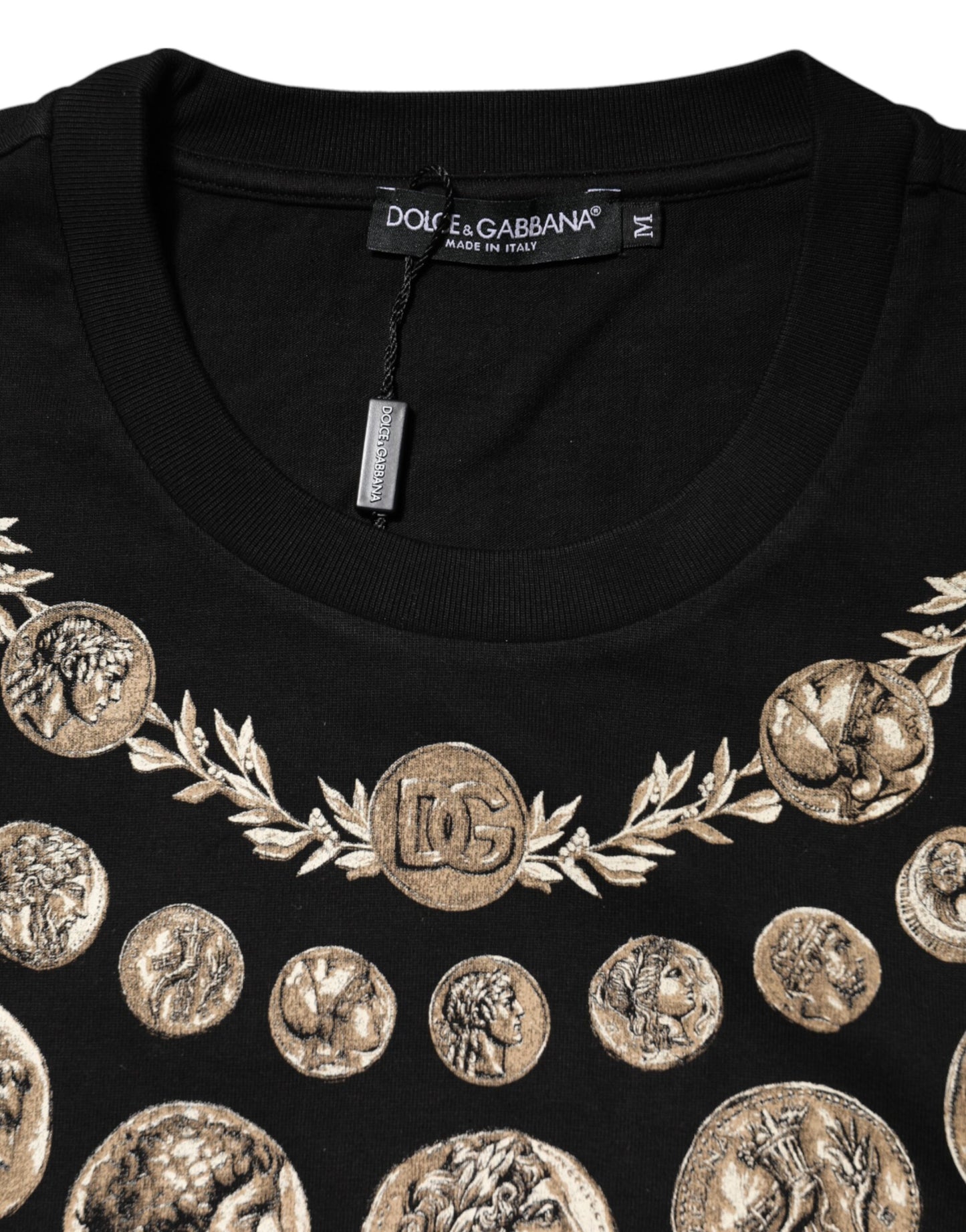 Camiseta de algodón con cuello redondo y estampado de monedas negras
