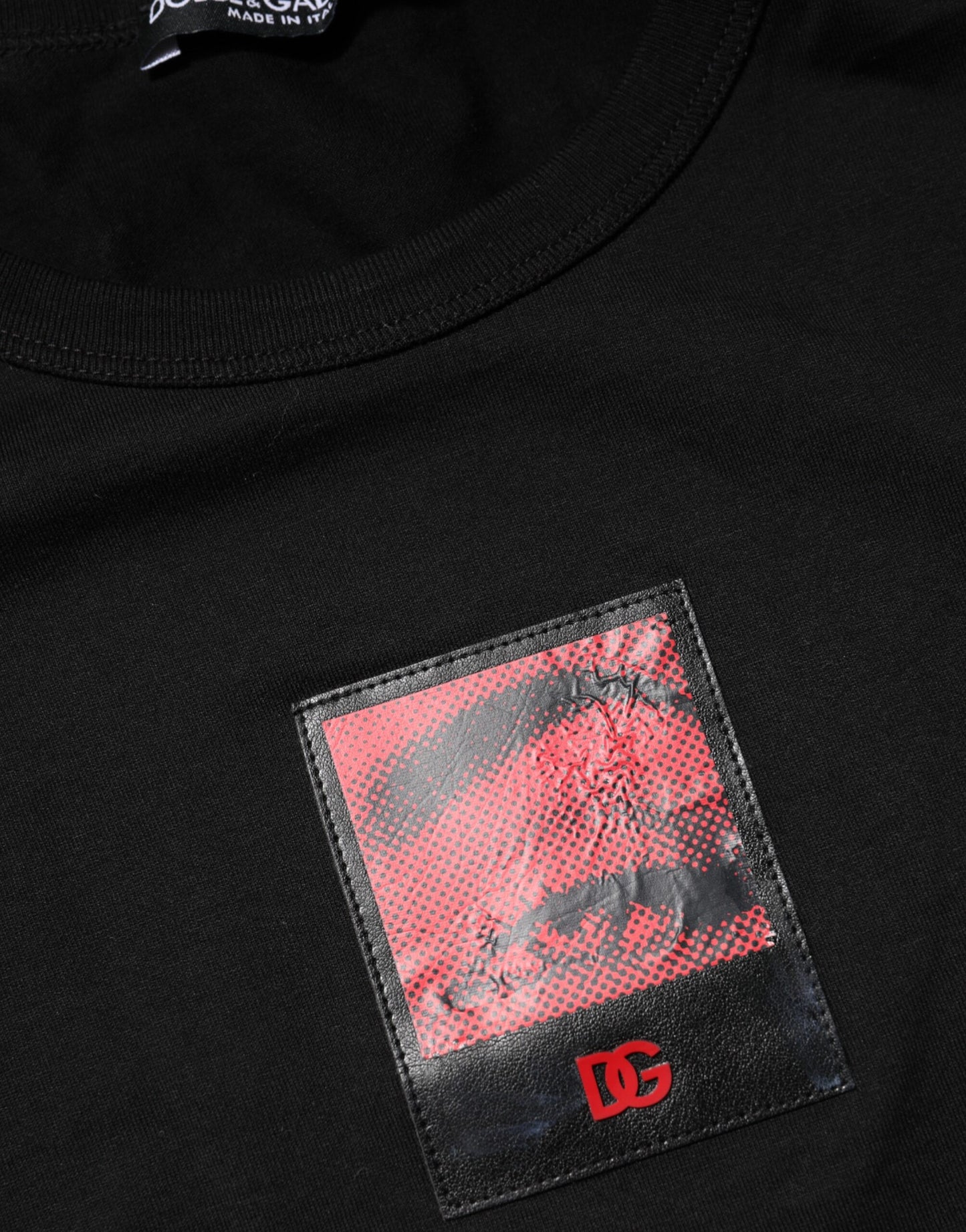 Camiseta de algodón con cuello redondo y estampado de ojos negros para hombre