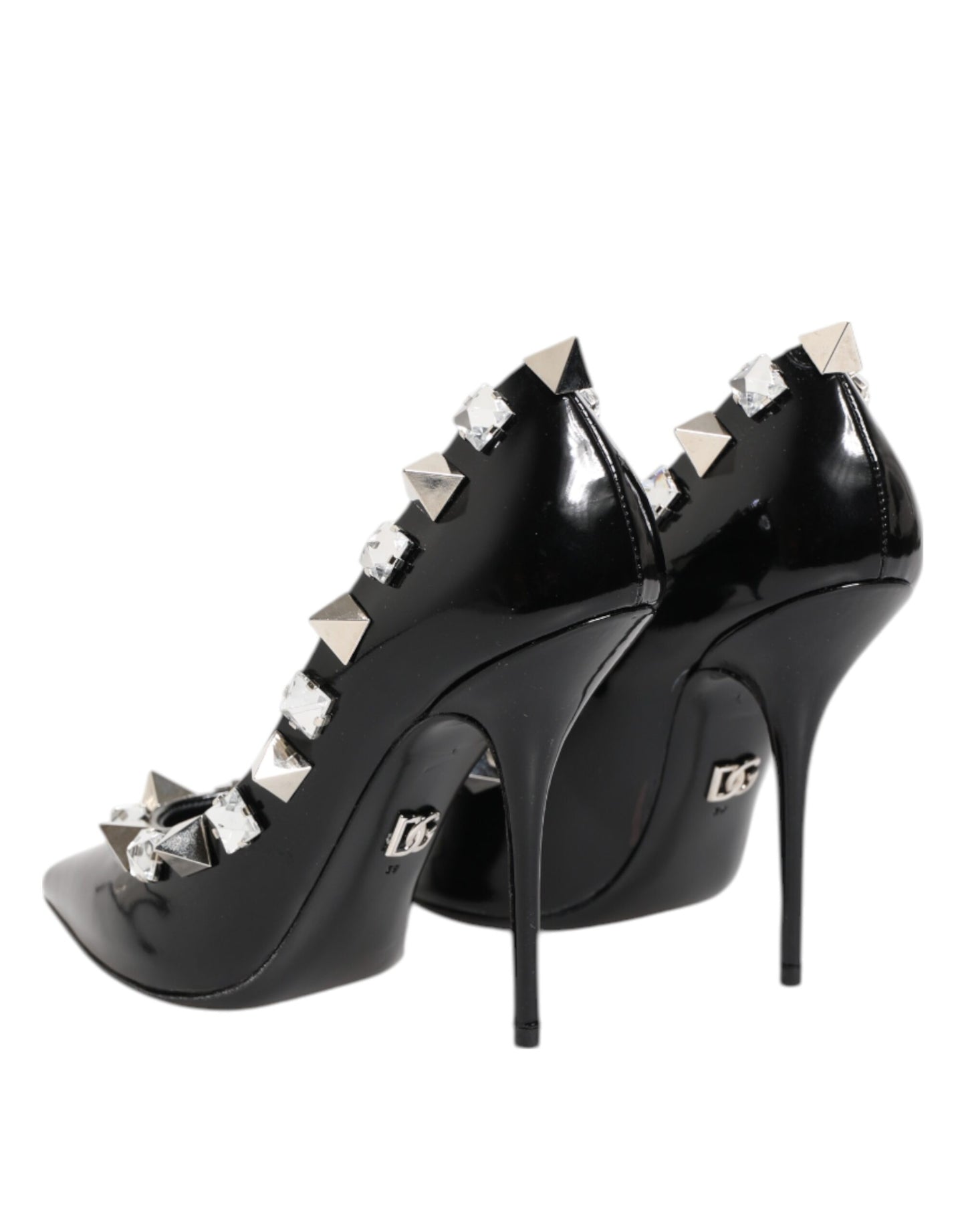 Zapatos de tacón de aguja con tachuelas y cristales negros