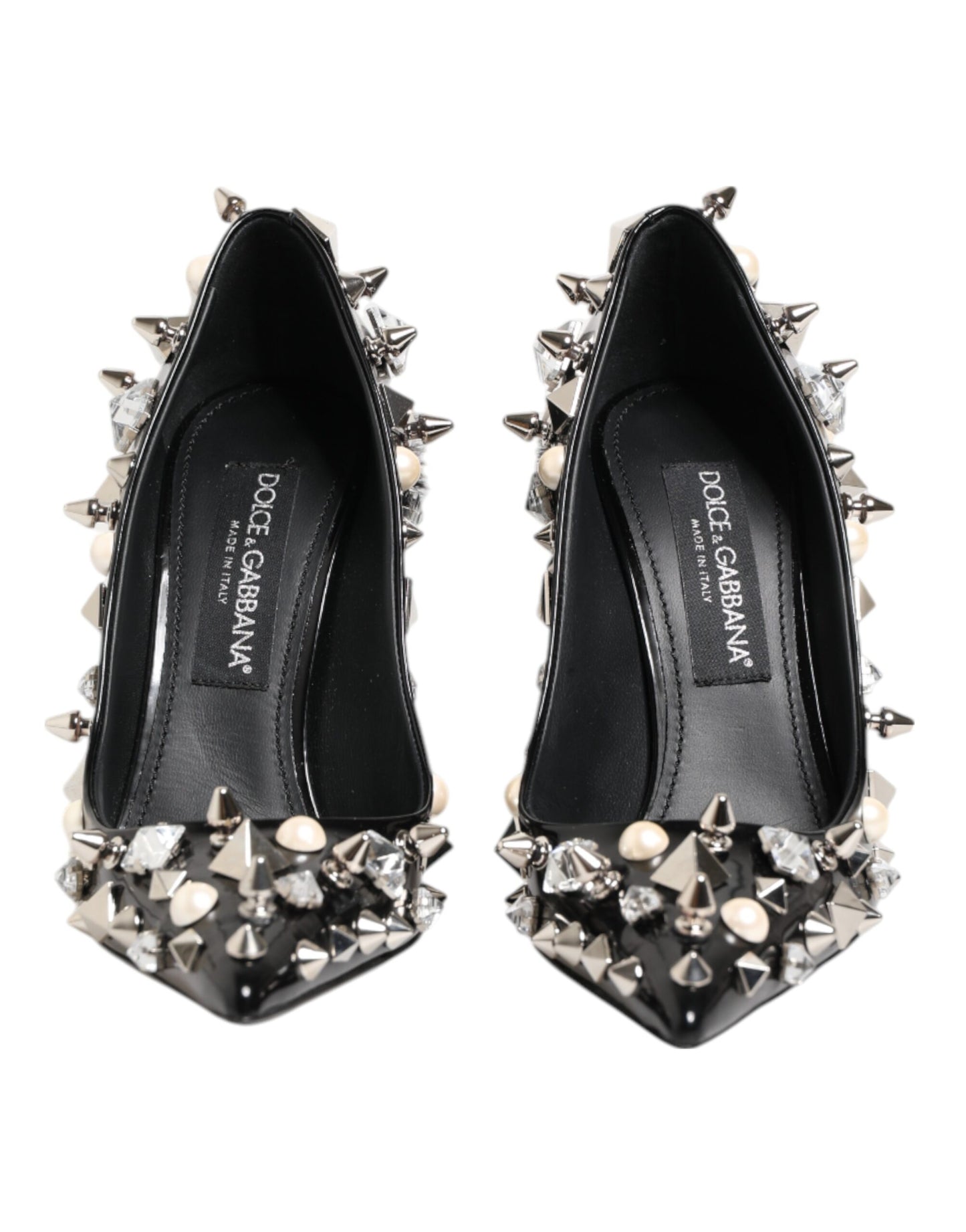 Zapatos de tacón de aguja con tachuelas y cristales negros