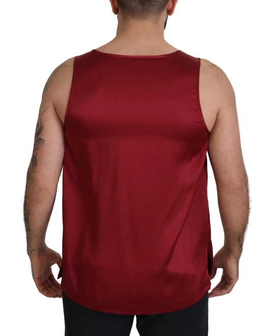 Camiseta de seda roja sin mangas con cuello redondo