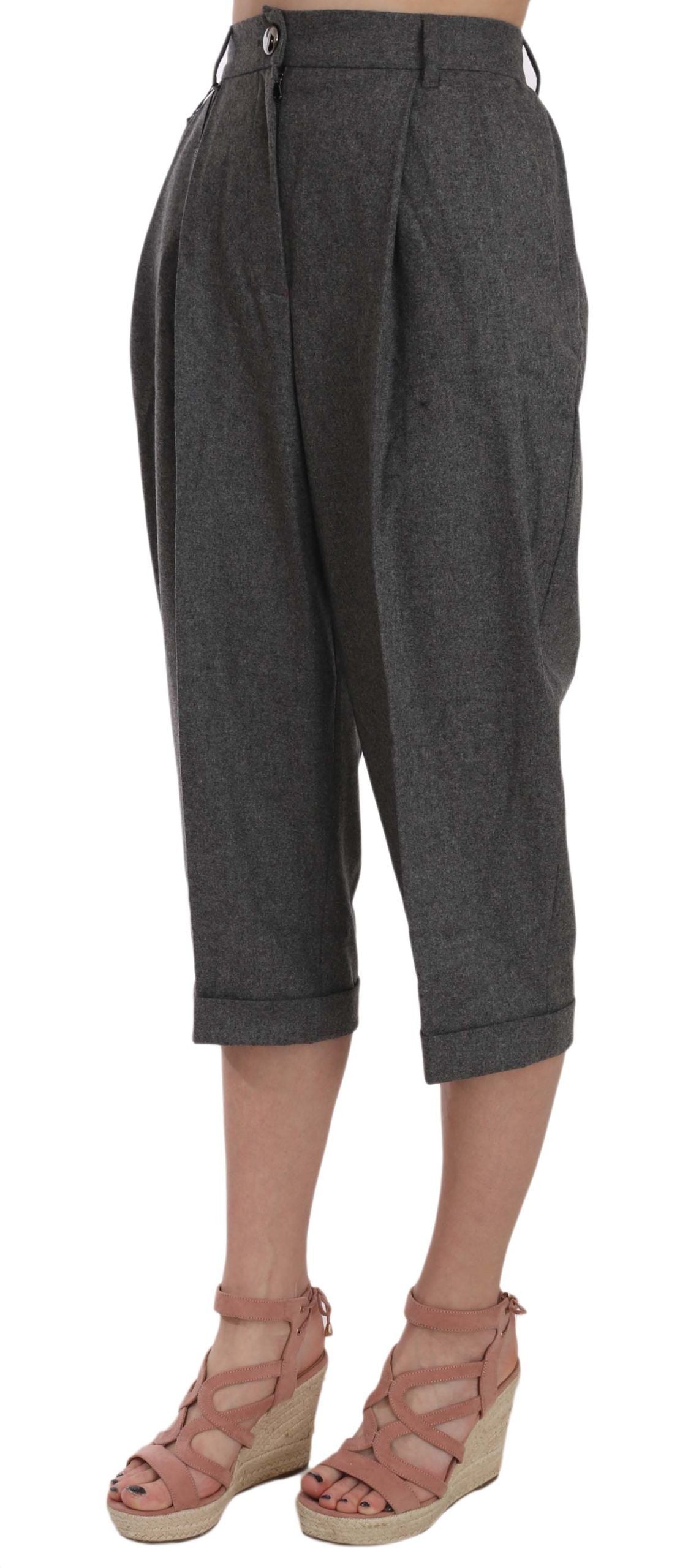 Pantalón de lana con pliegues