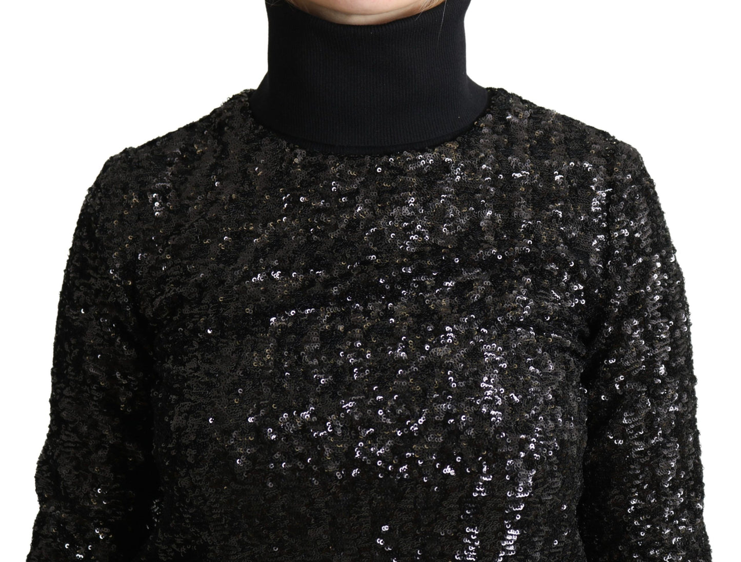 Pull col roulé en maille à paillettes noires