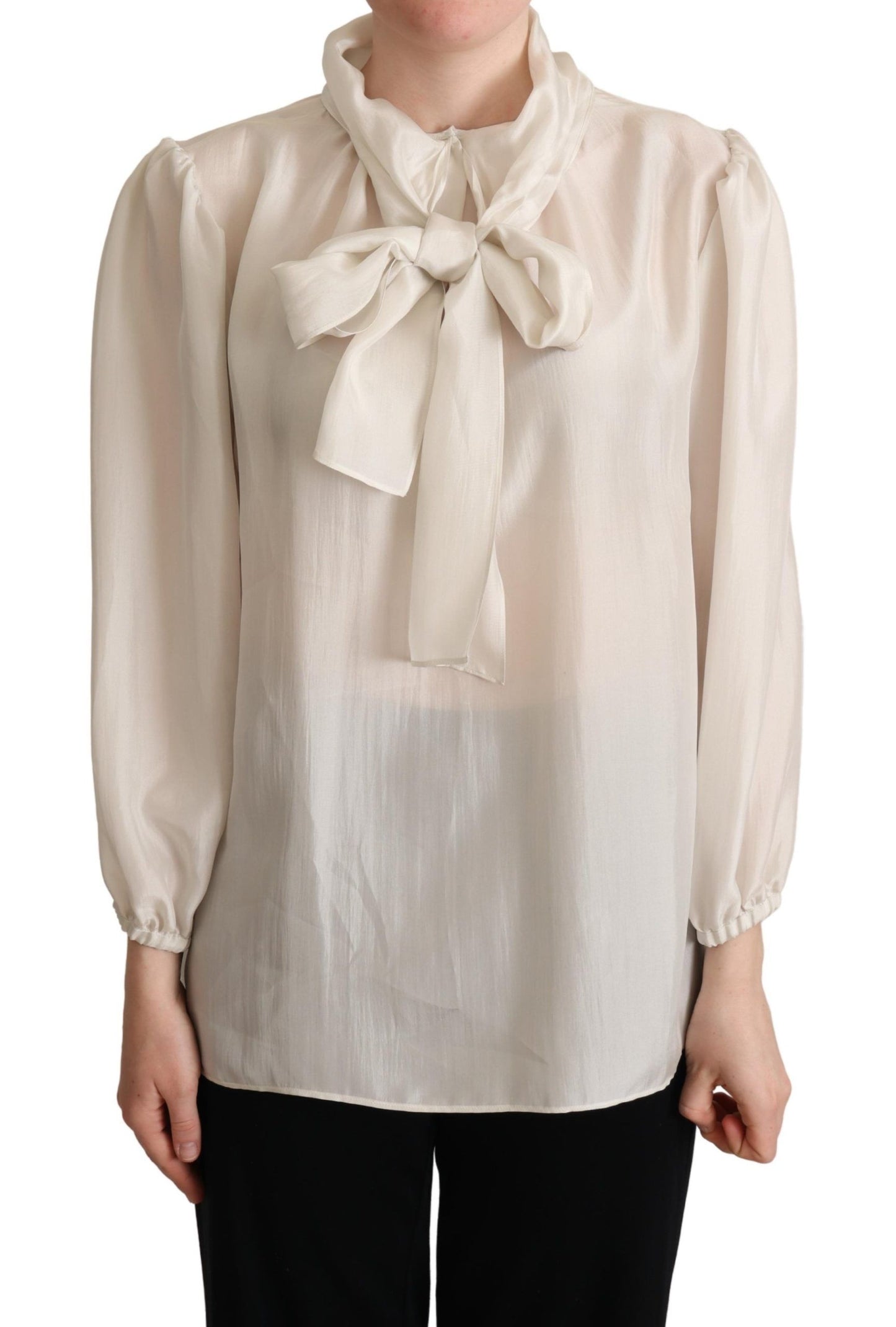 Blusa de seda con cuello Ascot en color gris claro