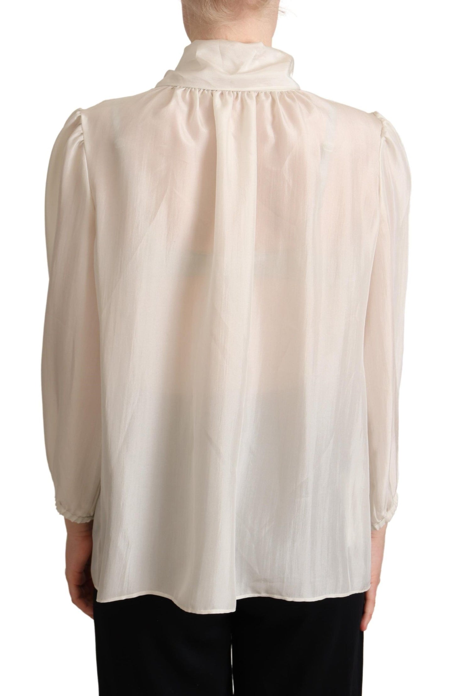 Blusa de seda con cuello Ascot en color gris claro