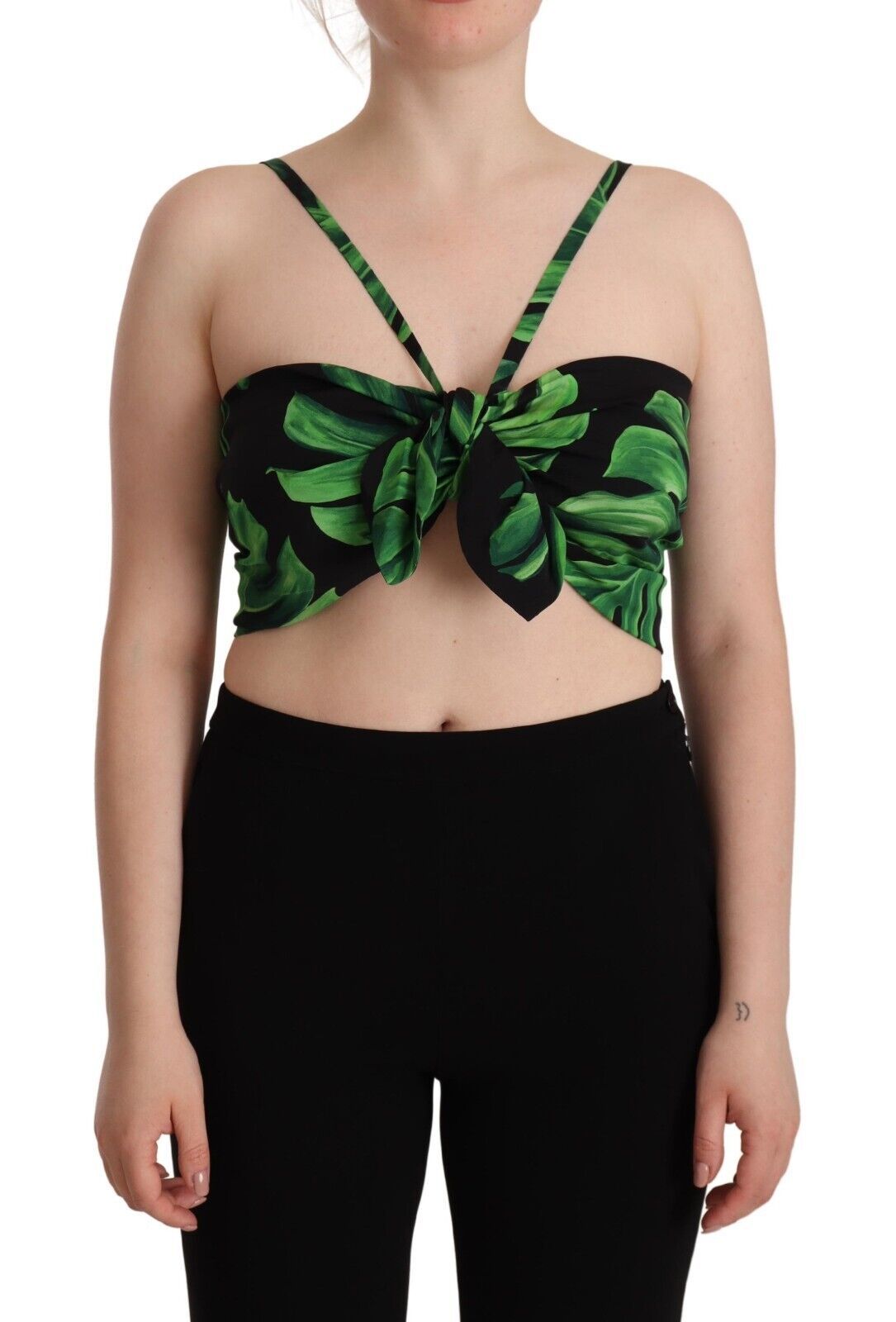 Top corto de seda con cuello halter y hojas verdes y negras