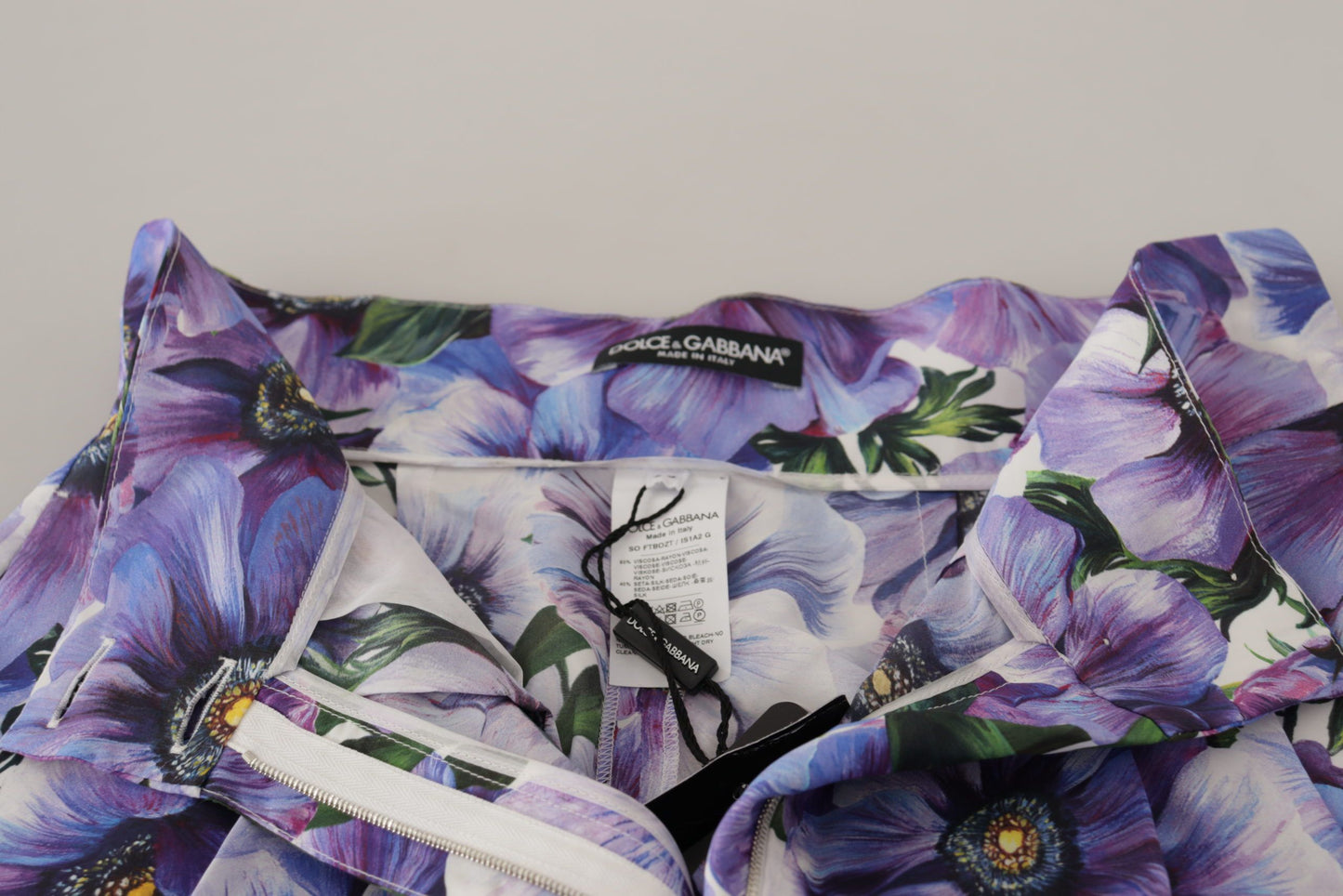 Pantalones cortos de cintura alta con diseño de anémona morada
