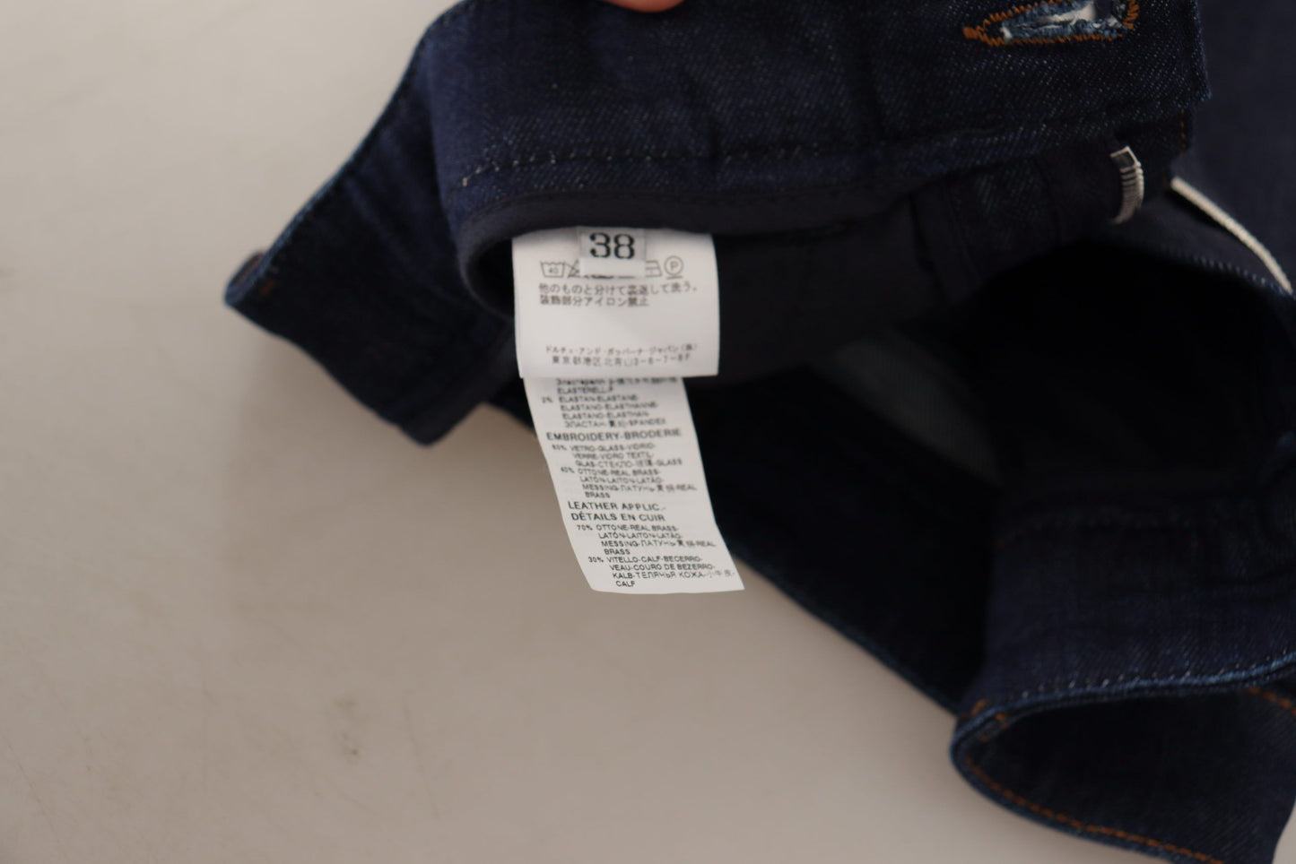 Pantalones cortos cortos de mezclilla azul elásticos con cristales