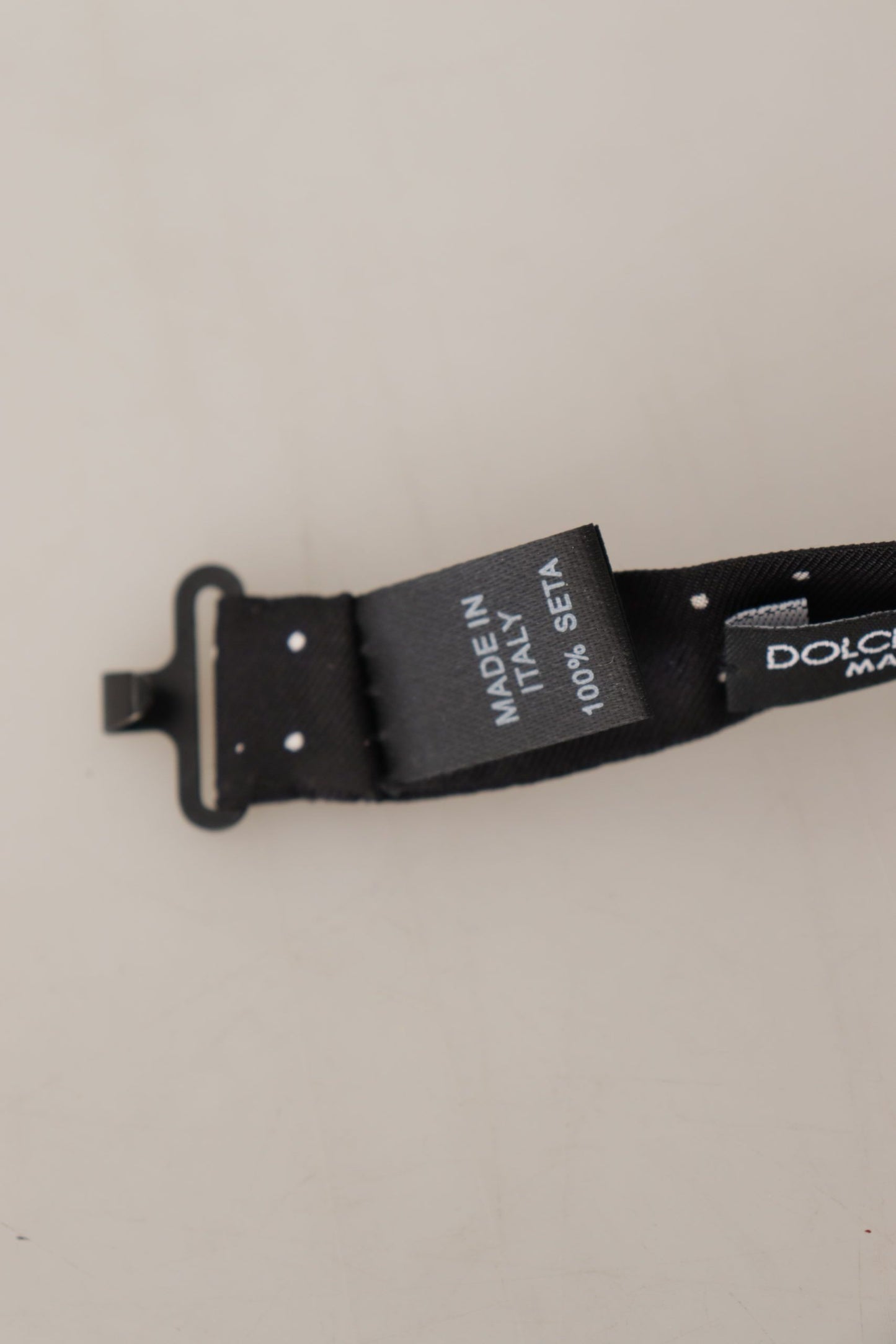 Cravate papillon 100 % soie à pois noirs et blancs