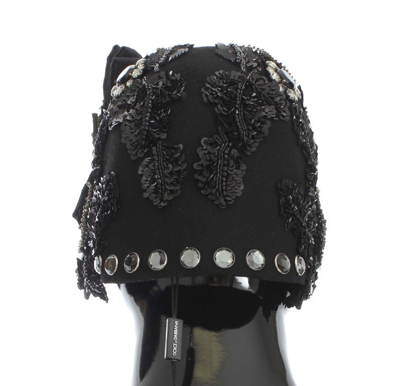 Broche de cerezas doradas con cristales negros para sombrero