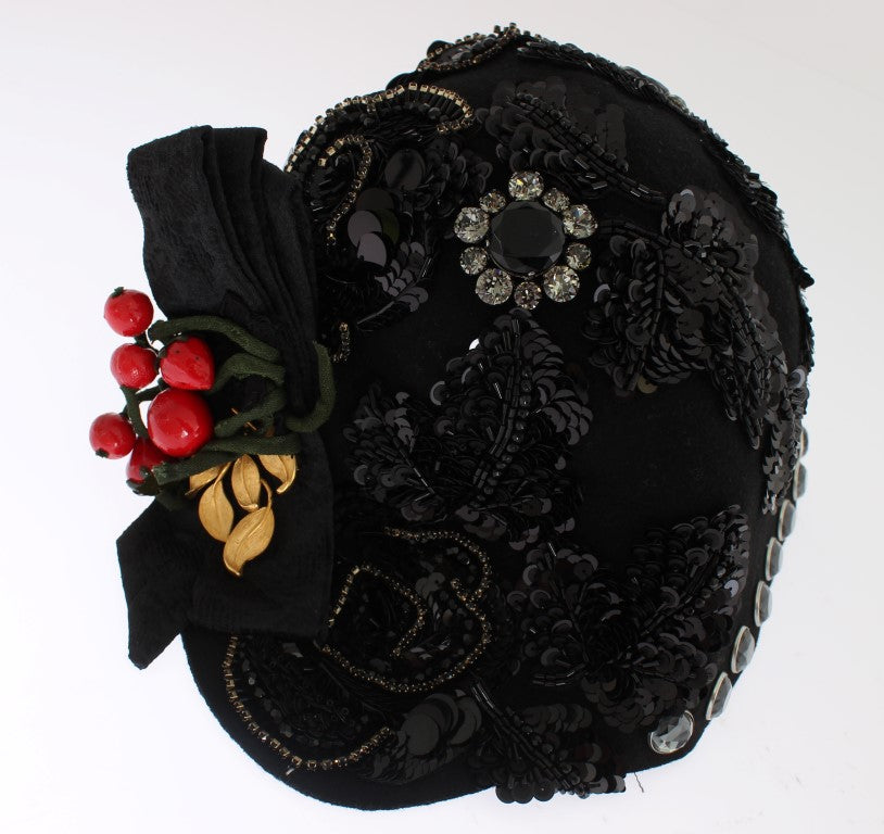 Broche de cerezas doradas con cristales negros para sombrero