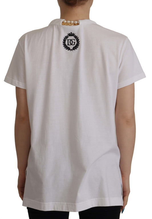 T-shirt blanc à encolure ornée d'un collier