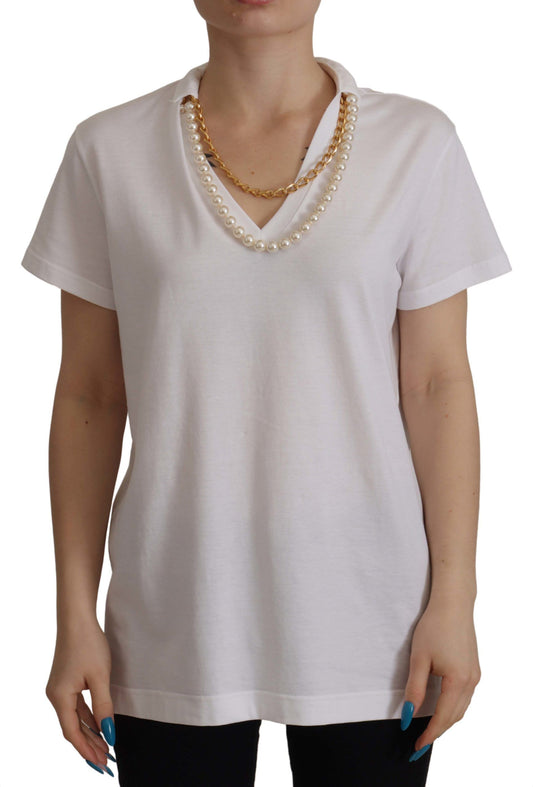 T-shirt blanc à encolure ornée d'un collier