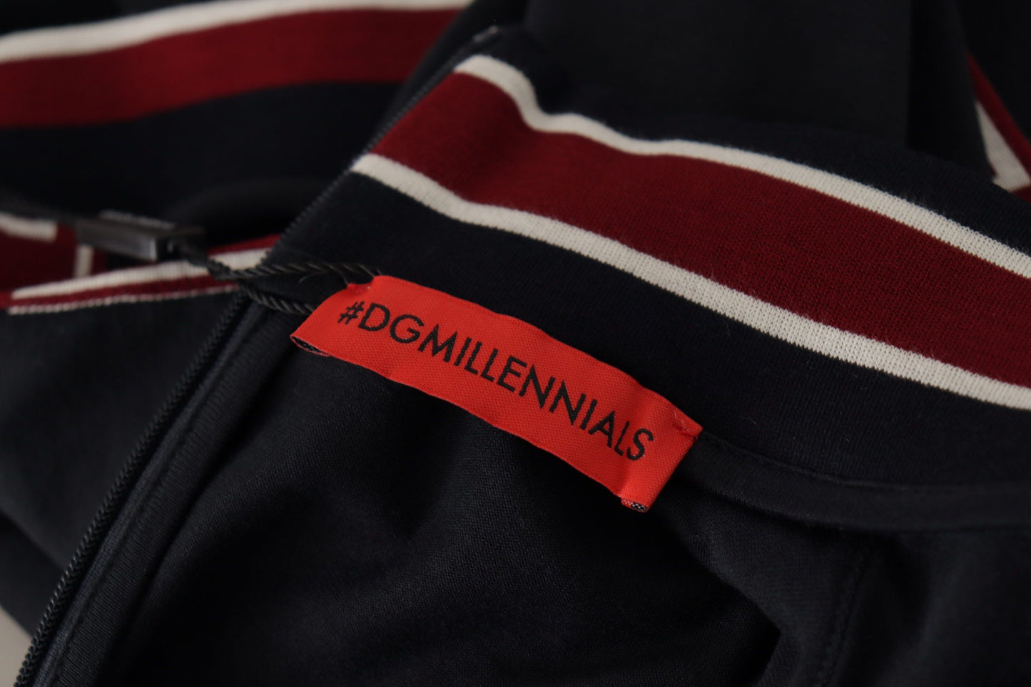 Camiseta negra #DGMillennials 100% algodón